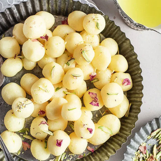 Small Rasgullas