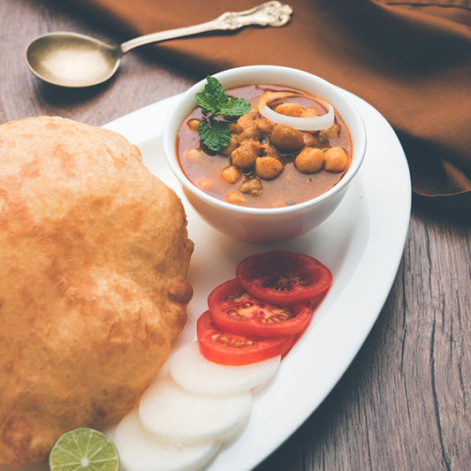 Chhole Bhatuure